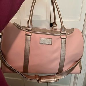 Hollis Weekender Bag